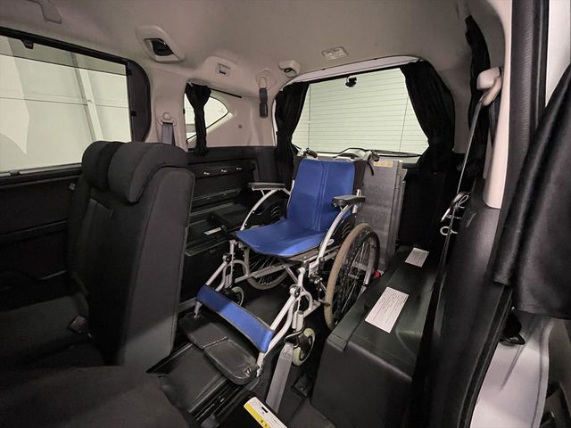 HONDA FREED plus HYBRID 2017