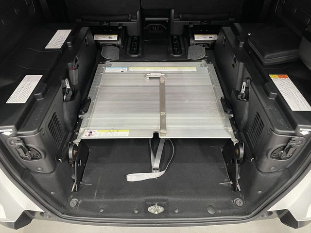 HONDA FREED plus HYBRID 2017