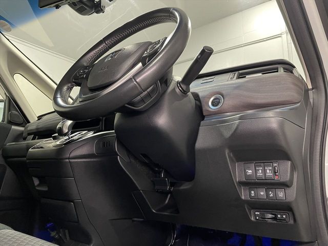 HONDA FREED plus HYBRID 2017