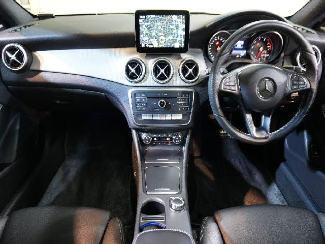 MERCEDES BENZ MERCEDES BENZ CLA Shooting Brake 2017