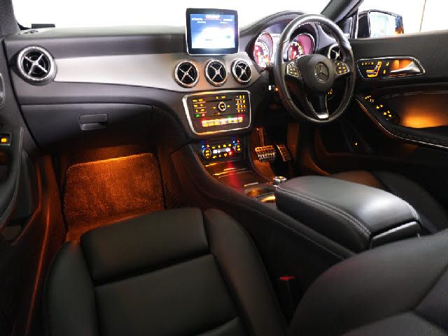 MERCEDES BENZ MERCEDES BENZ CLA Shooting Brake 2017