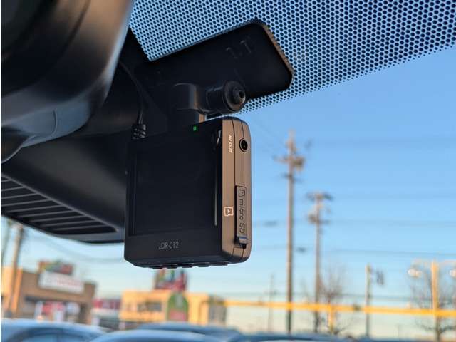 MITSUBISHI ek X 2019