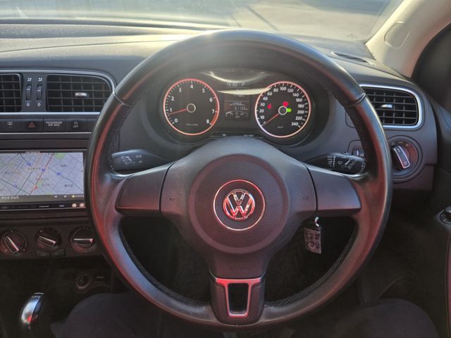 VOLKSWAGEN VOLKSWAGEN POLO 2013