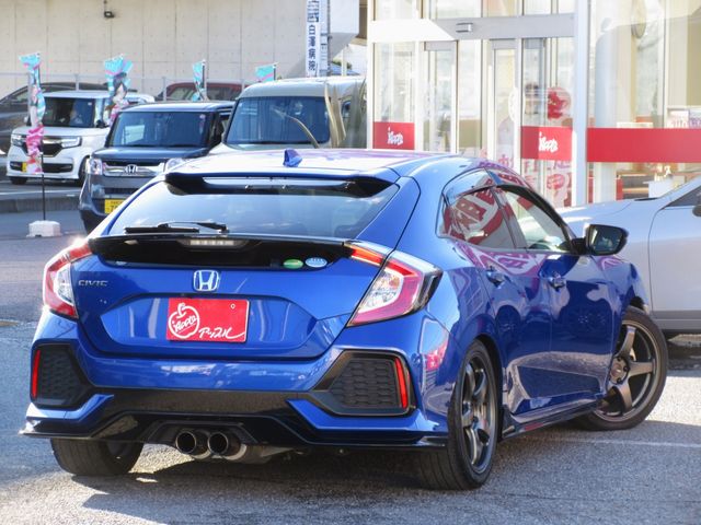 HONDA CIVIC hatchback 2018
