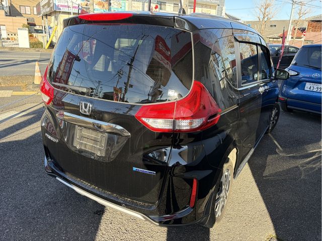 HONDA FREED plus HYBRID 4WD 2022