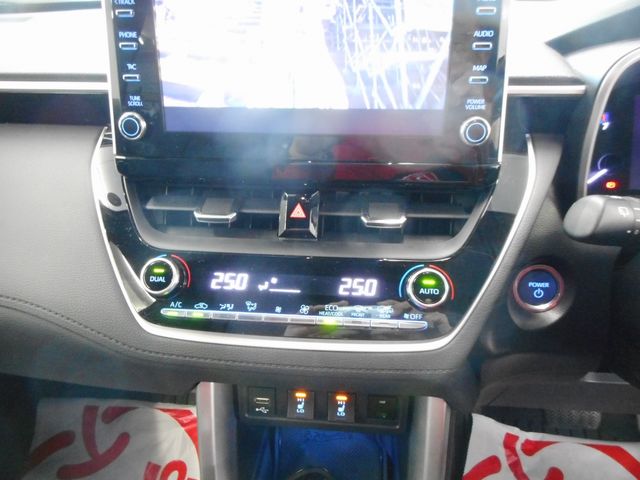 TOYOTA COROLLA CROSS HYBRID 2022