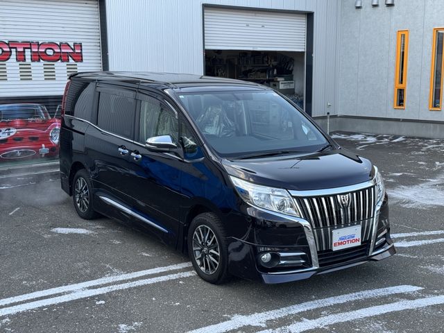TOYOTA ESQUIRE 4WD 2015