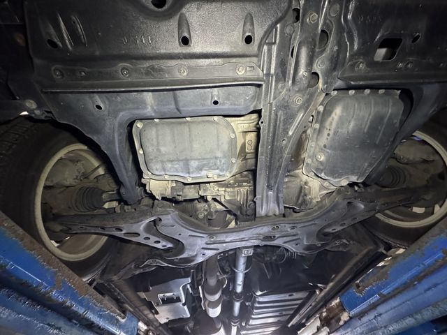 TOYOTA ESQUIRE 4WD 2015