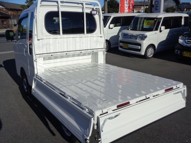 DAIHATSU HIJET truck 4WD 2025