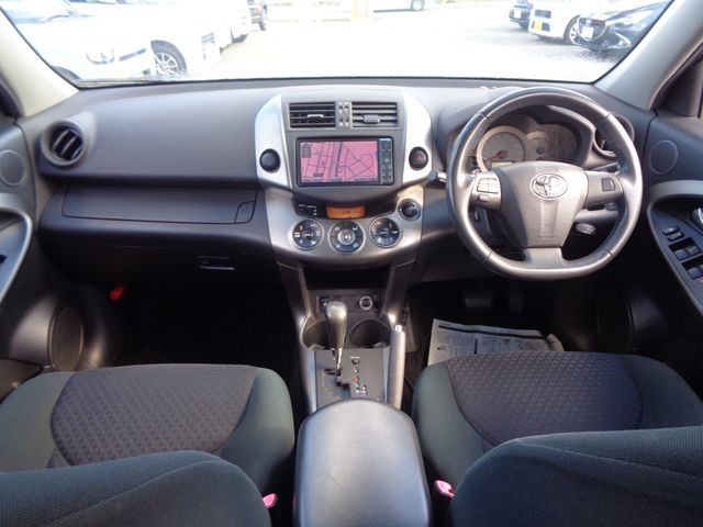 TOYOTA VANGUARD 2WD 2011