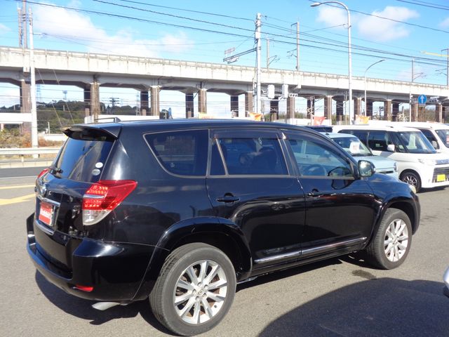 TOYOTA VANGUARD 2WD 2011