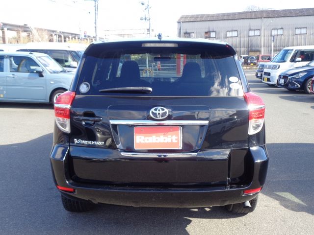 TOYOTA VANGUARD 2WD 2011