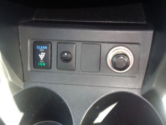 TOYOTA VANGUARD 2WD 2011