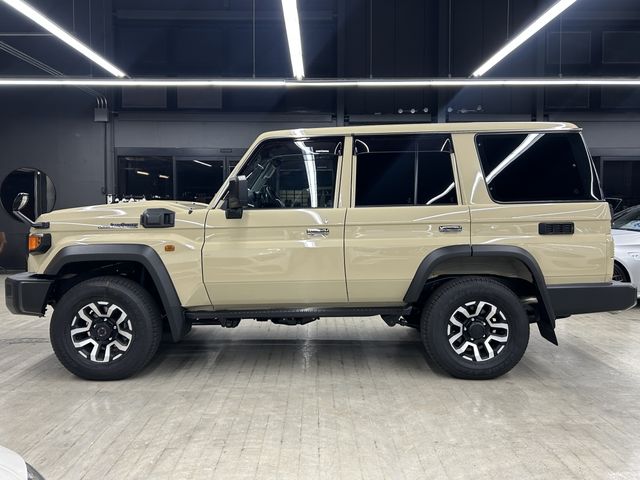 TOYOTA LANDCRUISER 70 2024