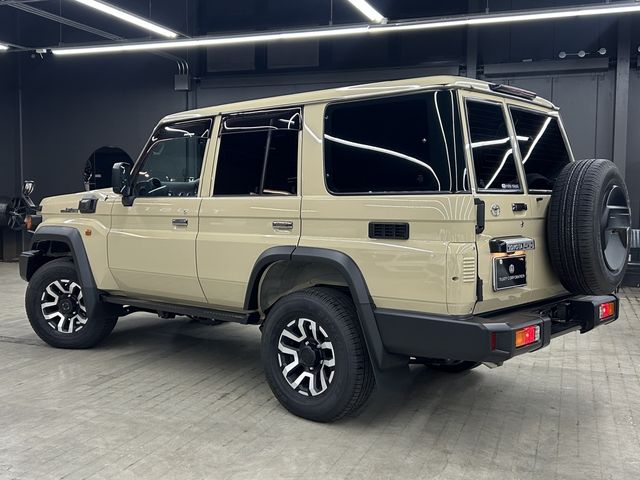 TOYOTA LANDCRUISER 70 2024