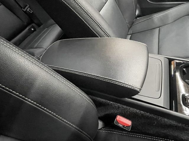 VOLVO VOLVO XC40 2019