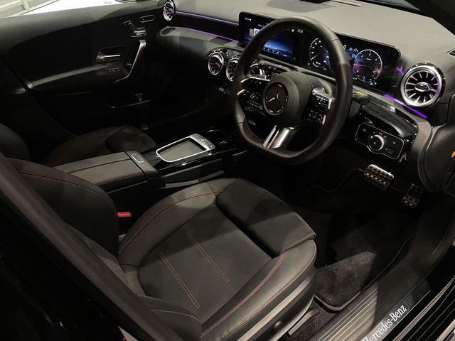 MERCEDES BENZ MERCEDES BENZ A class 2024