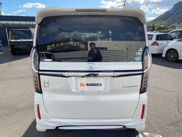 HONDA N BOX CUSTOM 2018