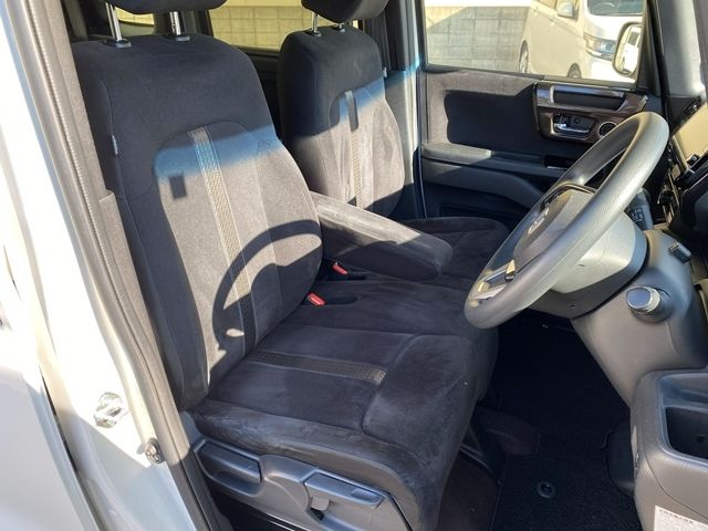 HONDA N BOX CUSTOM 2018