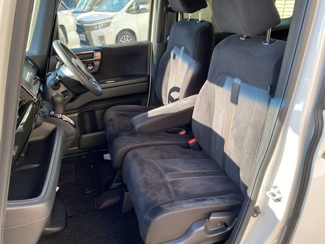 HONDA N BOX CUSTOM 2018