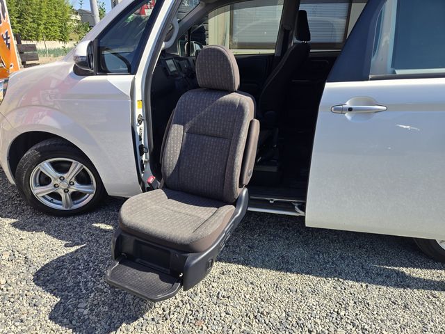 TOYOTA PORTE 4WD 2015