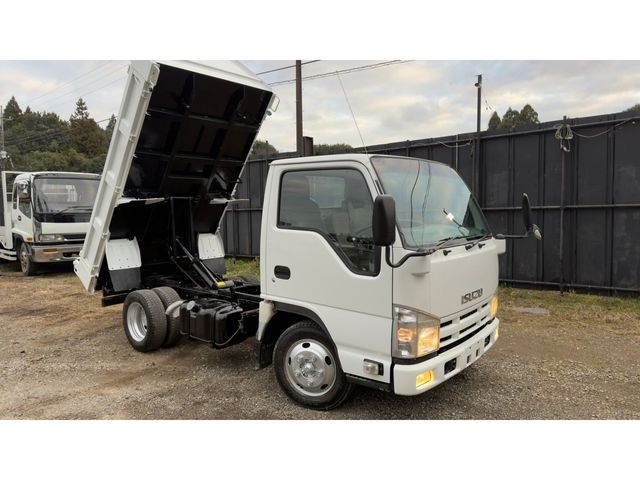 ISUZU ELF 2011