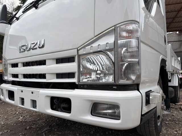 ISUZU ELF 2011