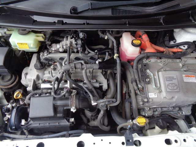 TOYOTA COROLLA FIELDER HYBRID 2014