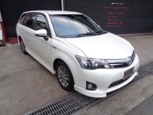 TOYOTA COROLLA FIELDER HYBRID 2014