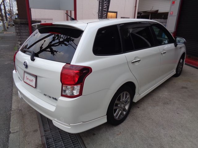TOYOTA COROLLA FIELDER HYBRID 2014