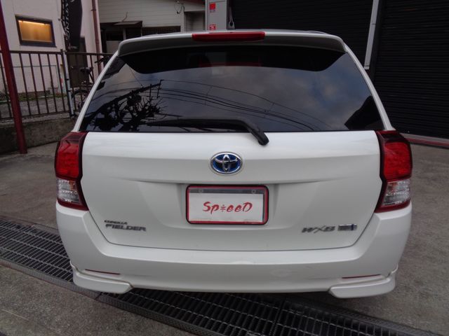 TOYOTA COROLLA FIELDER HYBRID 2014