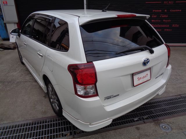 TOYOTA COROLLA FIELDER HYBRID 2014