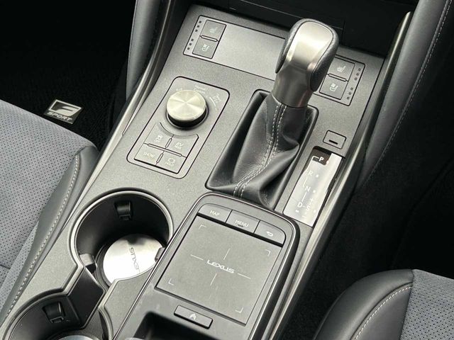 TOYOTA LEXUS IS300h AWD 2022