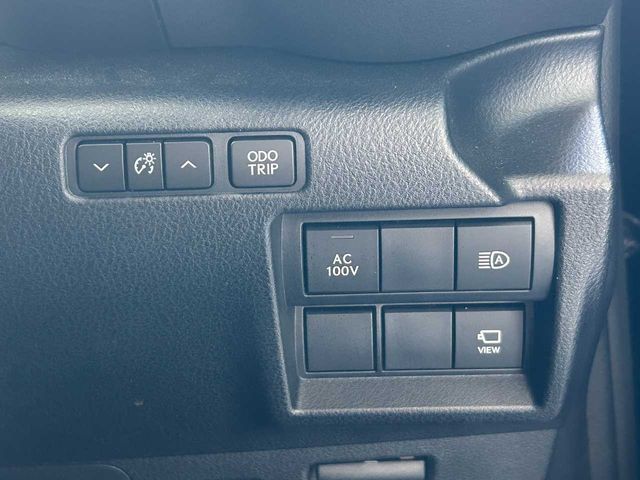 TOYOTA LEXUS IS300h AWD 2022