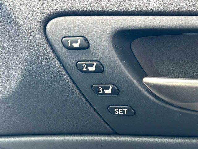 TOYOTA LEXUS IS300h AWD 2022