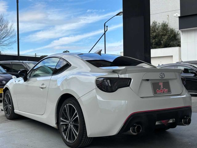 TOYOTA 86 2012