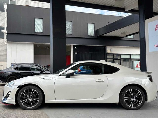 TOYOTA 86 2012