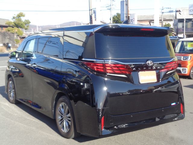 TOYOTA ALPHARD 2023