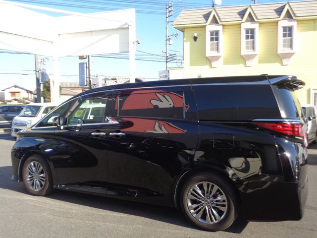 TOYOTA ALPHARD 2023