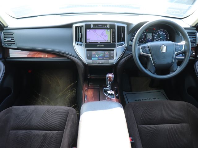 TOYOTA CROWN sedan 2014