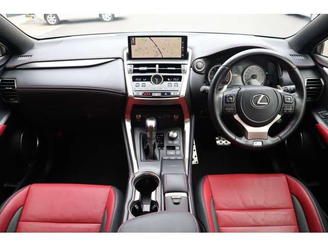 TOYOTA LEXUS NX300 2020