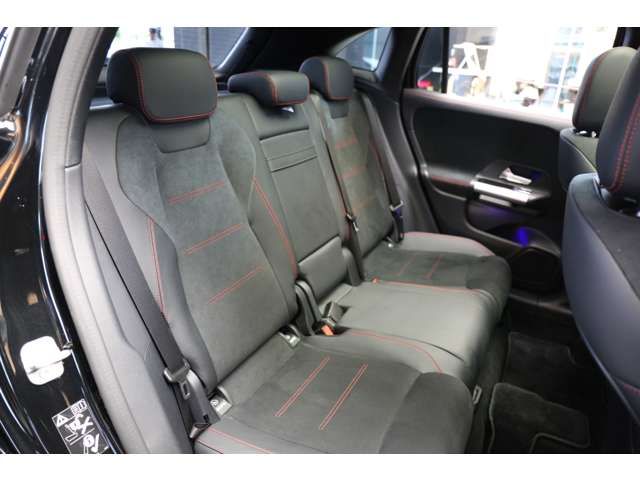 MERCEDES BENZ MERCEDES BENZ GLA class 2024