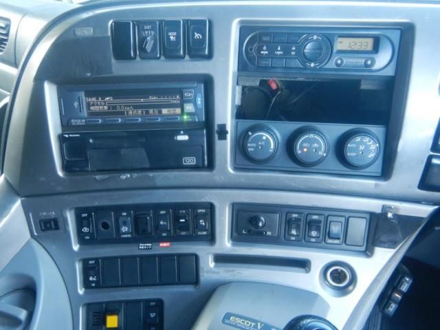 NISSAN DIESEL Quon 2017