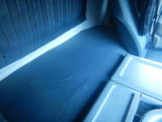 NISSAN DIESEL Quon 2017