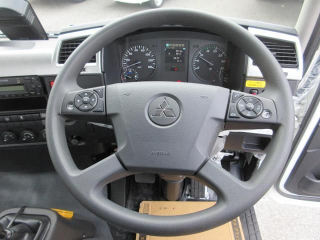 MITSUBISHI FUSOU FIGHTER 2025