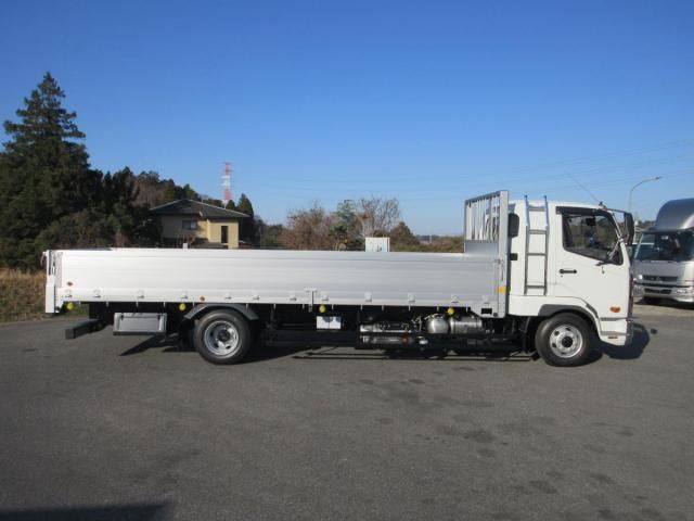 MITSUBISHI FUSOU FIGHTER 2025