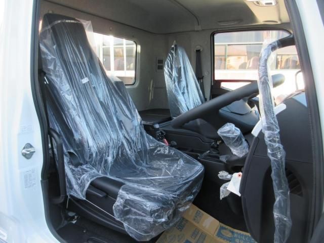 MITSUBISHI FUSOU FIGHTER 2025