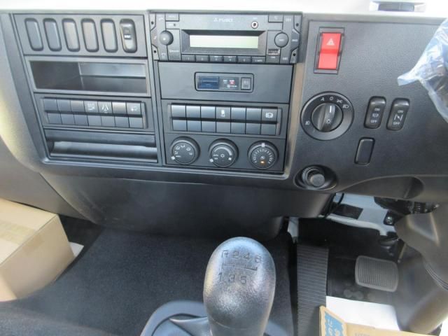 MITSUBISHI FUSOU FIGHTER 2025