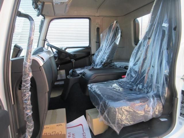 MITSUBISHI FUSOU FIGHTER 2025