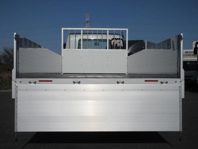 MITSUBISHI FUSOU FIGHTER 2025